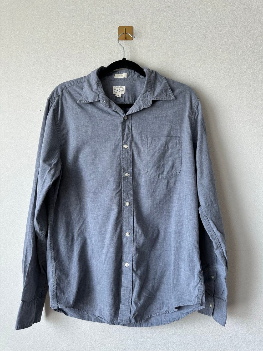 J.Crew Men’s Slim Fit Secret Wash Blue Chambray Button Down Shirt Coastal M